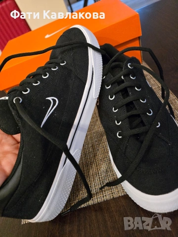 Nike маратонки, снимка 2 - Маратонки - 53063516