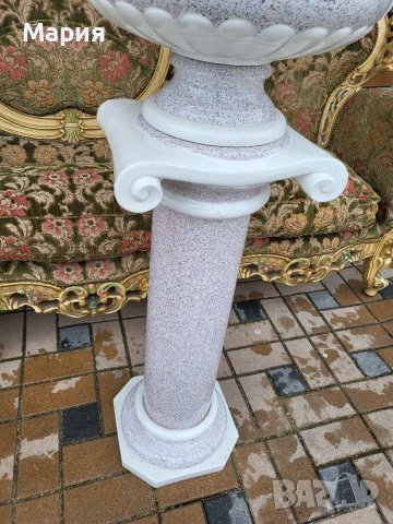 Порцеланова колона с ваза Лебеди б70, снимка 3 - Декорация за дома - 39655132