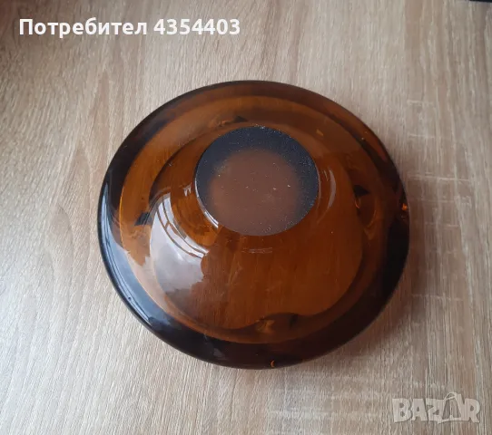 Ретро соц. пепелник от дебело стъкло в кехлибарен цвят, снимка 3 - Антикварни и старинни предмети - 49767042