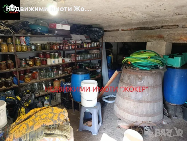 Къща с двор в гр. Бяла, снимка 18 - Къщи - 56349370