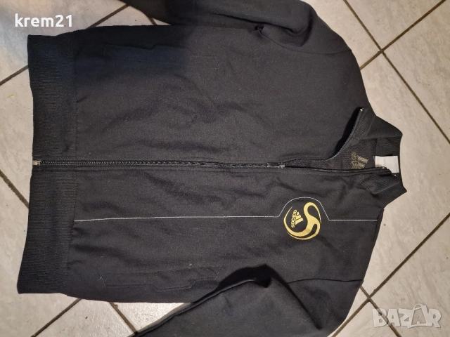 горница Адидас детска л, снимка 7 - Детски анцузи и суичери - 52252408