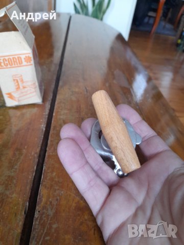 Стара отварачка за консерви RECORD #2, снимка 4 - Други ценни предмети - 40060595