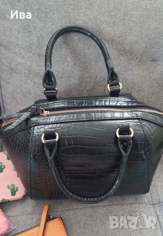 Дамска черна чанта Pieces 