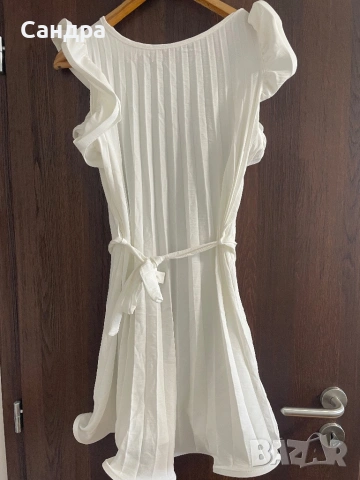 Бяла рокля солей