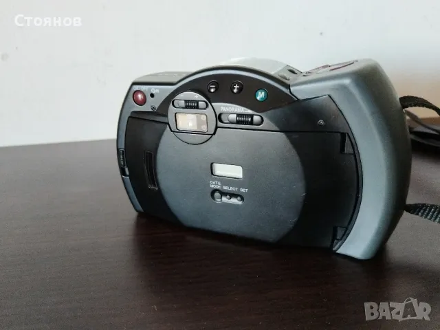 SAMSUNG ECX 1 Революционен дизайн от F.A. Porsche, снимка 17 - Фотоапарати - 47643293