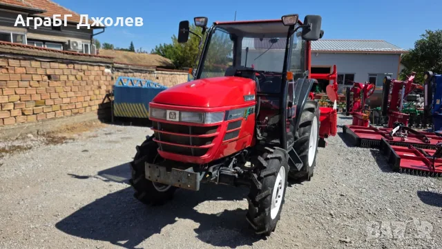 Японски трактор Yanmar AF270 с кабина, 4х4, 27 кс, АграБГ Джолев, снимка 8 - Селскостопанска техника - 55989653