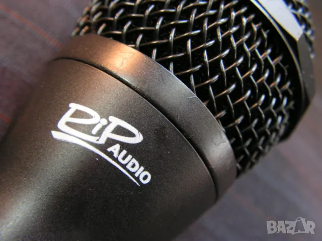 Вокален, динамичен микрофон  на PIP Audio с кабел , снимка 6 - Микрофони - 49263285