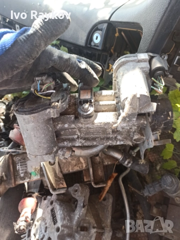 Дроселова клапа за Renault  2.0DCI 8200330810 0281002681 