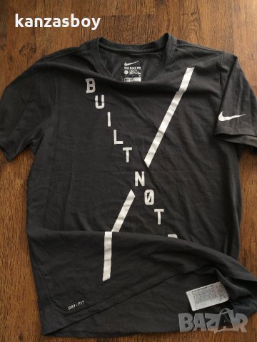 nike built not born - страхотна мъжка тениска, снимка 6 - Тениски - 33712114