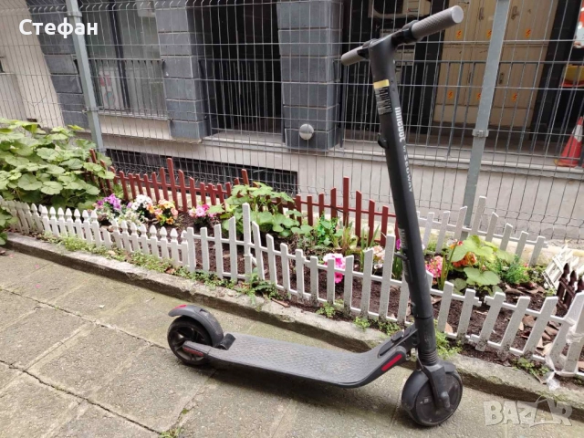 Продавам електрическа тротинетка Ninebot by Segway KickScooter ES1