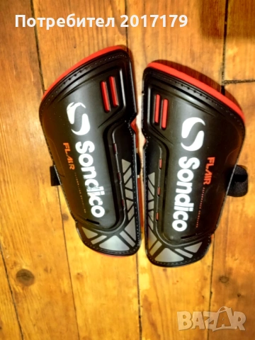 Вратарски ръкавици Sondico детски и протектори комплект, снимка 4 - Футбол - 53918026