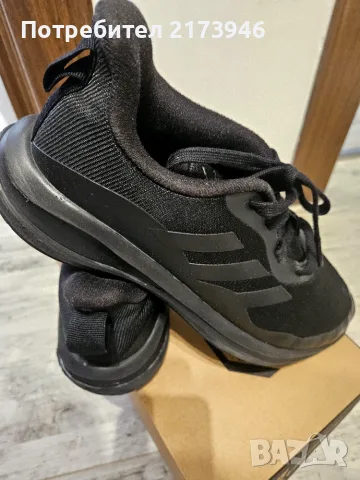 Маратонки за момче Adidas, номер 38.. Почти нови, използвани са само веднъж