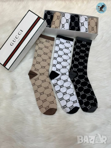 чорапи в кутия off white Nike Adidas fendi Victoria's secret moschino gucci , снимка 5 - Дамски чорапи - 51677883