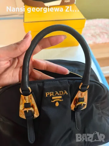 Чанта винтидж PRADA , снимка 2 - Чанти - 55932271