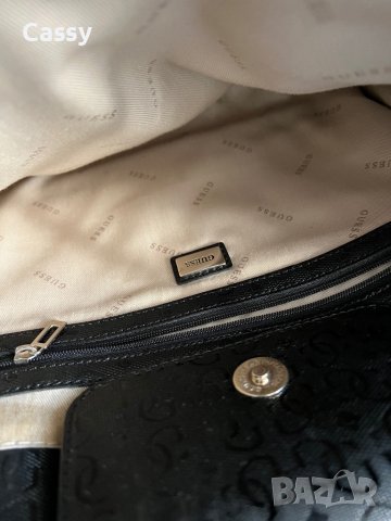 Нова дамска чанта Guess, снимка 7 - Чанти - 42919155