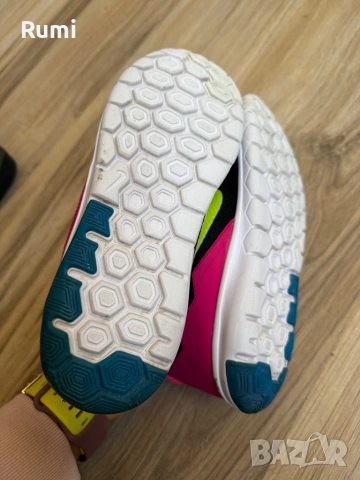 Оригинални маратонки NIKE FLEX EXPERIENCE 4 ! 35 н, снимка 3 - Маратонки - 24980084