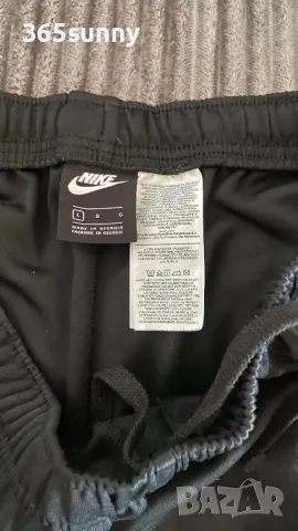 Долнища Nike L размер, снимка 3 - Спортни дрехи, екипи - 47392460