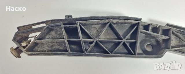 Заден Ляв Държач Скоба Задна Броня Тойота Корола Версо Toyota Corolla Verso 2004-2009 52576-0F010, снимка 2 - Части - 52790097