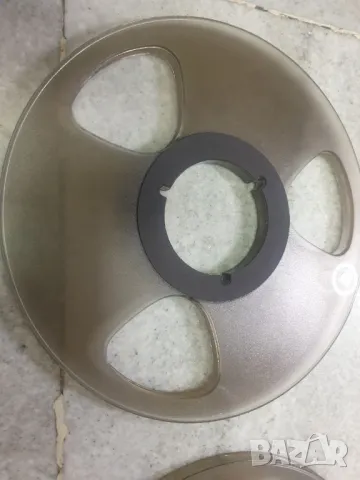 Лот от две пластмасови магнетофонни ролки 26,5см. Двете за 80лв. За наб отвор., снимка 6 - Декове - 47820580