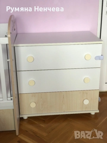 КОМПЛЕКТ Бебешка кошара със скрин и повивалник, снимка 2 - Бебешки легла и матраци - 54092807