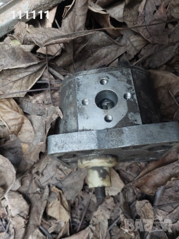 Хидравлична помпа 