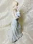 порцеланова статуетка , снимка 6