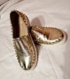 Уникални златисти обувки, снимка 6