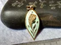 НЕЖЕН ЕМАЙЛИРАН ПОЗЛАТЕН АР НУВО СТИЛ ПЕНДАНТ МЕДАЛЬОН ФИНА ХУДОЖЕСТВЕНА ИЗРАБОТКА 56401, снимка 7