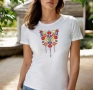 Дамска тениска с бродирана шевица, снимка 1