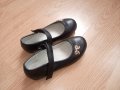 Обувки за момиче -черни и бели