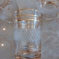 Пет стъклени тънкостенни чаши с релеф и позлата , снимка 3 - Чаши - 39038360