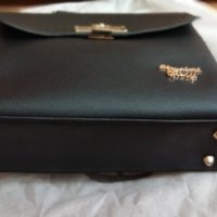 Продавам дамска чанта Елизабет Джордж , снимка 2 - Чанти - 36839215