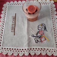  каренца, плетени на една кука и наплитани с подарък, снимка 1 - Гоблени - 15088640