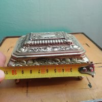 посребрена метална барокова кутия, снимка 3 - Други ценни предмети - 38297069