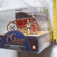 Corgi The Golden Compass Magisterium Carriage Корги Каляска + Фигури Нова С Кутия, снимка 12 - Коли, камиони, мотори, писти - 35235519