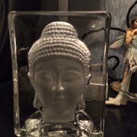 Масивен стъклен свещник Буда, снимка 1 - Декорация за дома - 38629794