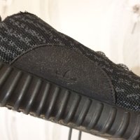 Оригинални маратонки adidas Yeezy Boost 350 Pirate Black (2015)  номер 45 ,5-46, снимка 12 - Маратонки - 40684156