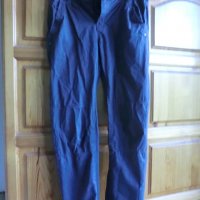 Спортен панталон на Benetton, снимка 1 - Детски панталони и дънки - 36804475