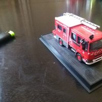 Макети на различни модели пожарни коли (Обява 1), снимка 2 - Колекции - 31589104