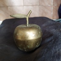 месингова захарница-ябълка, снимка 1 - Антикварни и старинни предмети - 34953700