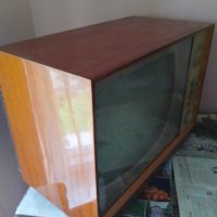 Продавам старо радио и телевизор, снимка 2 - Колекции - 40700777