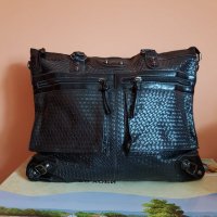Стилна дамска чанта с черна плетка, снимка 2 - Чанти - 31800665