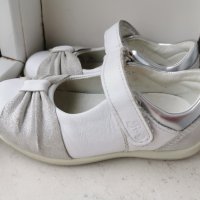 Детски обувки Primigi 25, снимка 1 - Детски обувки - 32132430
