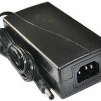 Захранващ адаптер 12V - 60W/5A, снимка 1 - Захранвания и кутии - 38165234