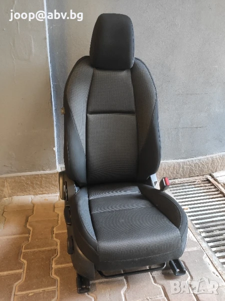 Седалка предна дясна Mazda CX30, снимка 1