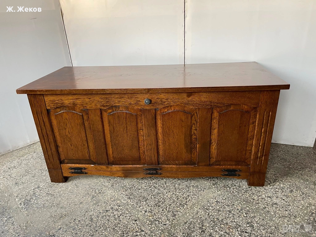 Масивен шкаф, снимка 1