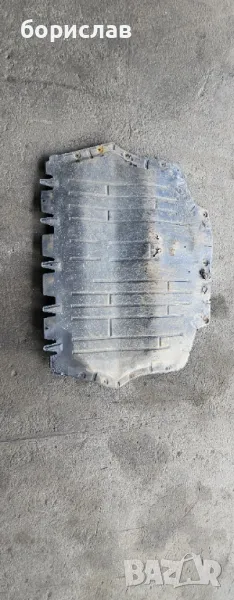 Кора под двигател за Фолксваген голф 5 , снимка 1