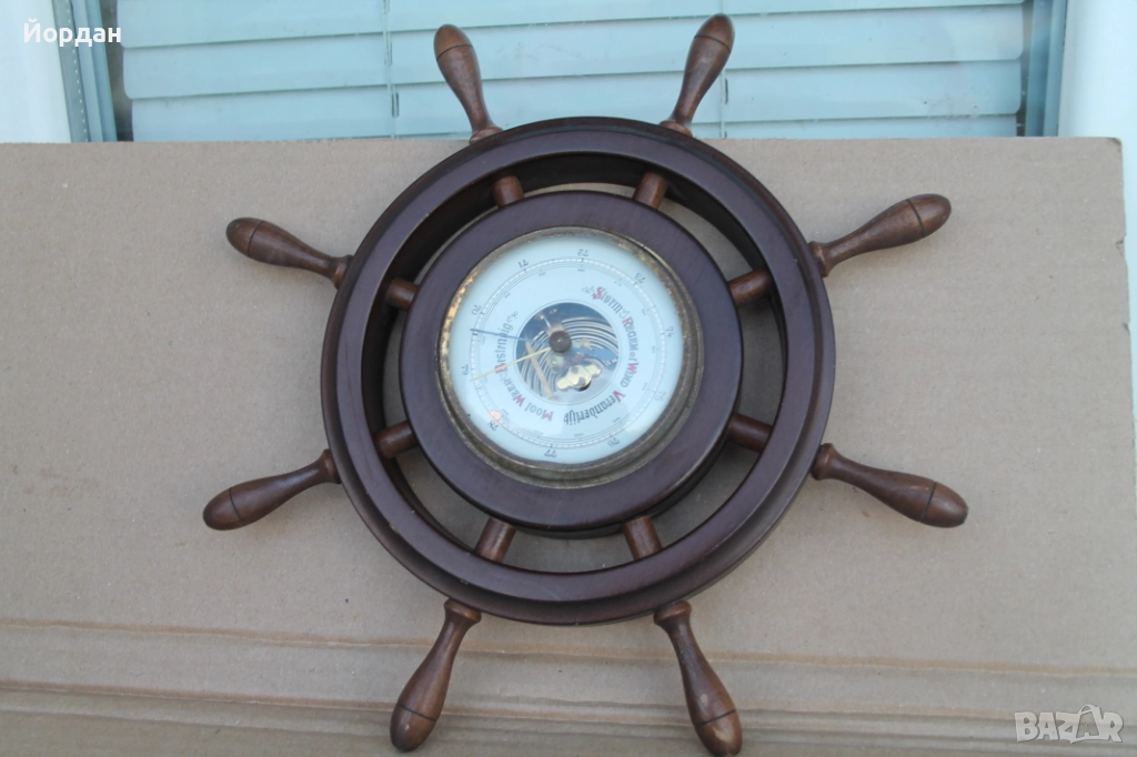 Барометър с корпус от дърво, снимка 1