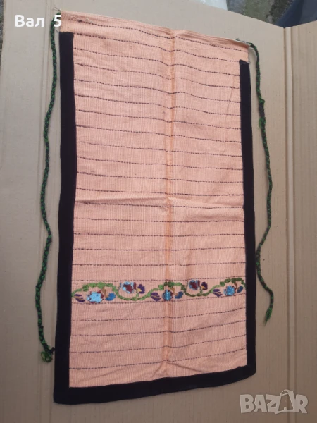 Автентична тъкана престилка , носия, снимка 1