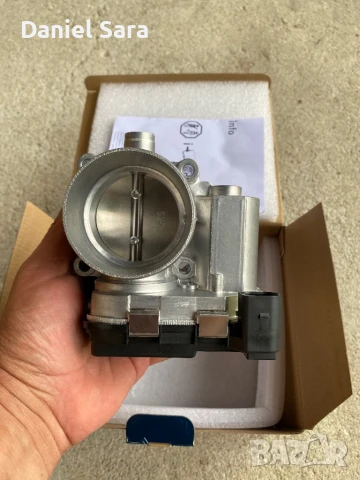 Дроселова клапа VW Passat B6,Audi “Дросел”, снимка 3 - Части - 51203836